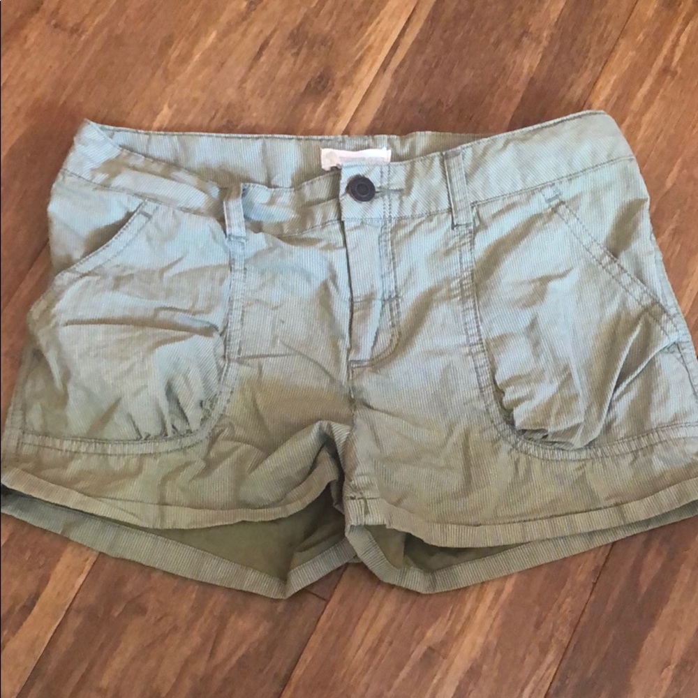 Tucker + Tate green shorts